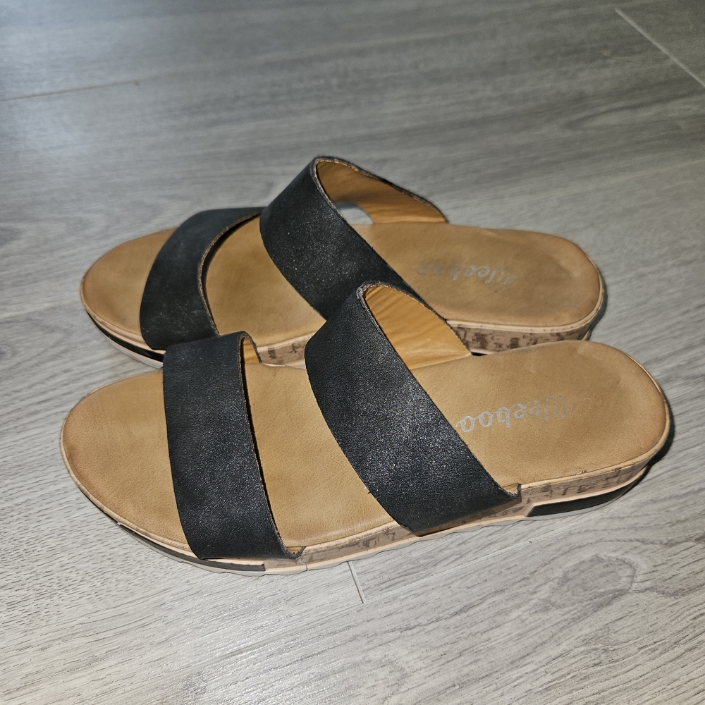 Aldo Black and Tan Minimalist Sandals
